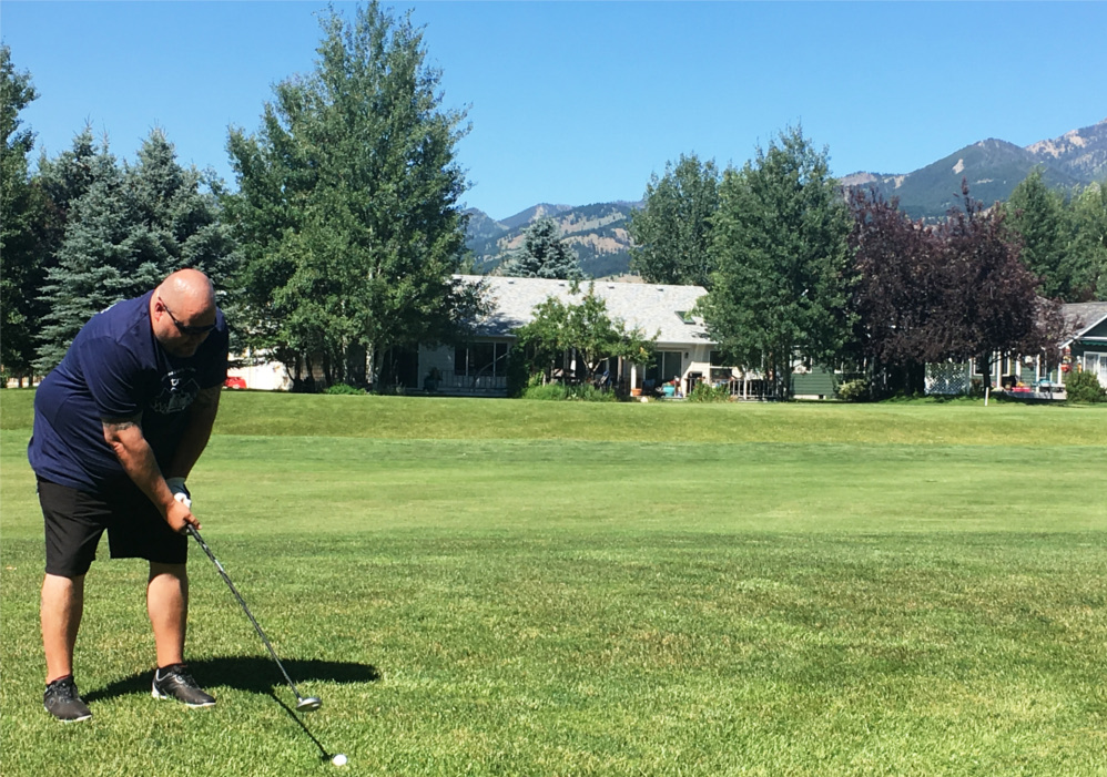 The TRG Team celebrates the Summer Montana Esprit de Corps day with some golfing.