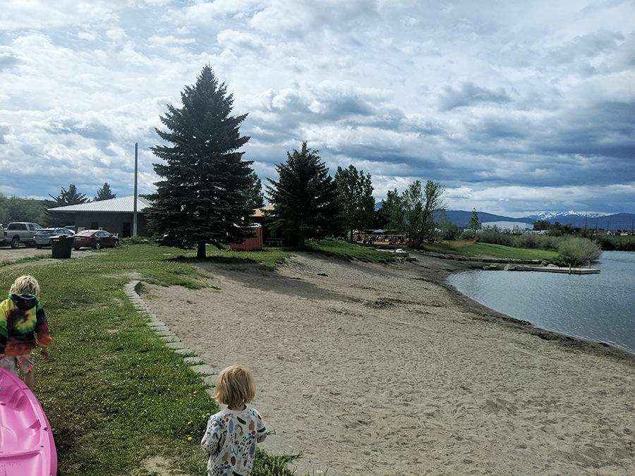 A cloudy day at the Bozeman Beach Benefit.